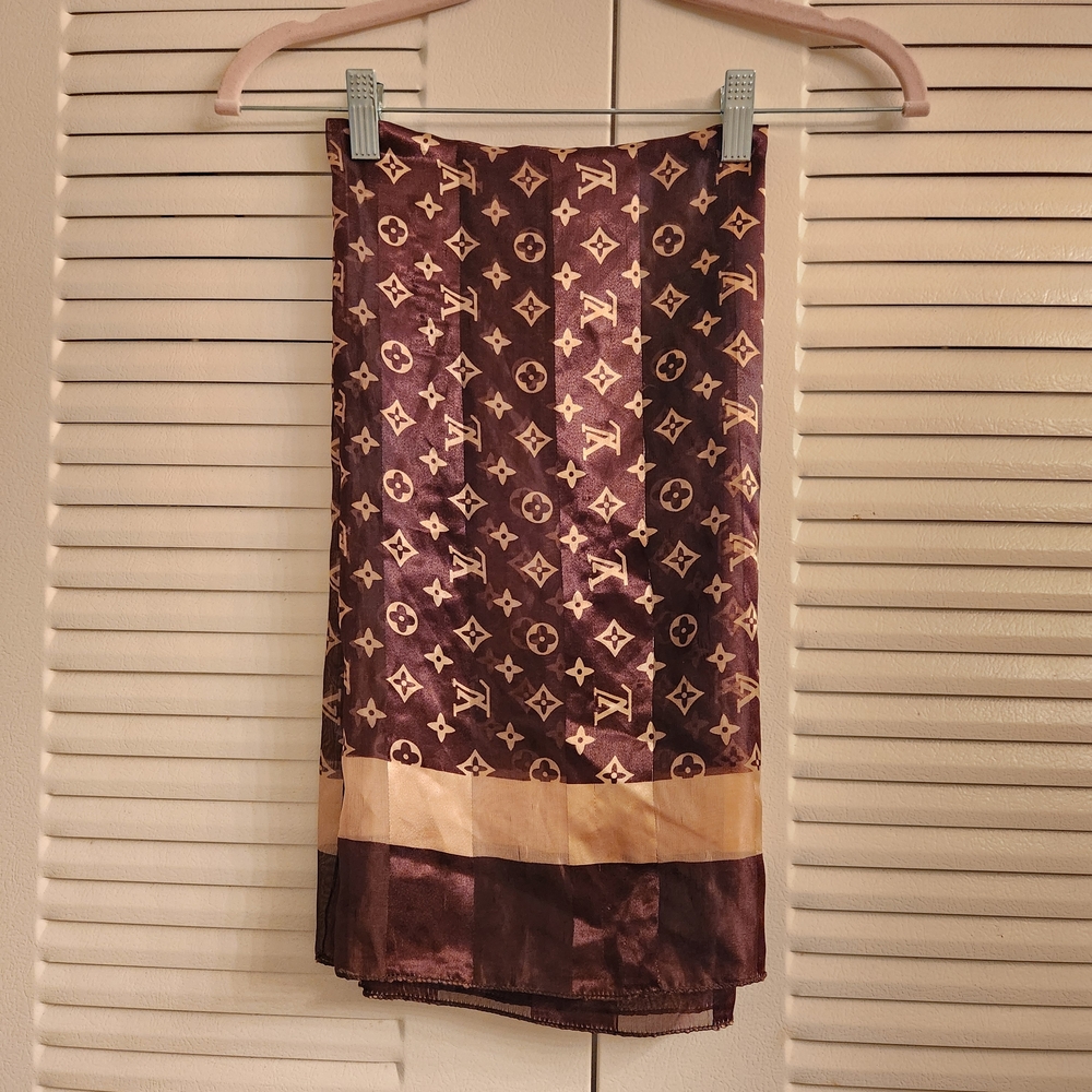 Louis Vuitton Brown and Tan Silk Scarf - Picture 2 of 5